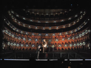La-Straniera-2008_01